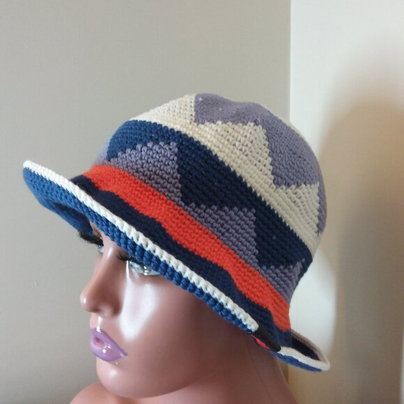 Romantic Crocheted Bucket Hat - Picture 3 of 13